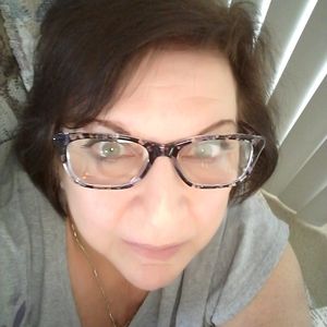 Meet your Posher, Diane